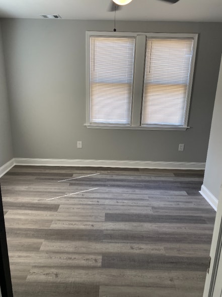 Building Photo - 4310 Ridgewood Ave