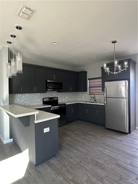 Building Photo - 13 South Dr