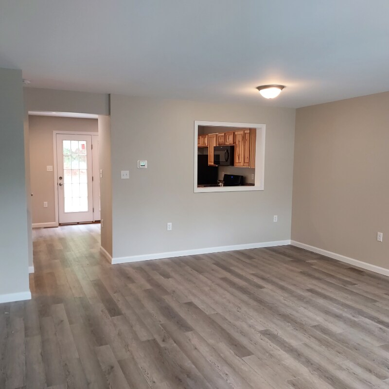 Building Photo - 106 Ridge Ct