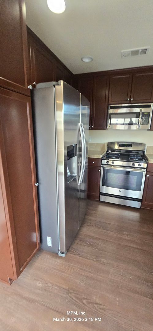 Building Photo - 3 bed 2 bath north end of town