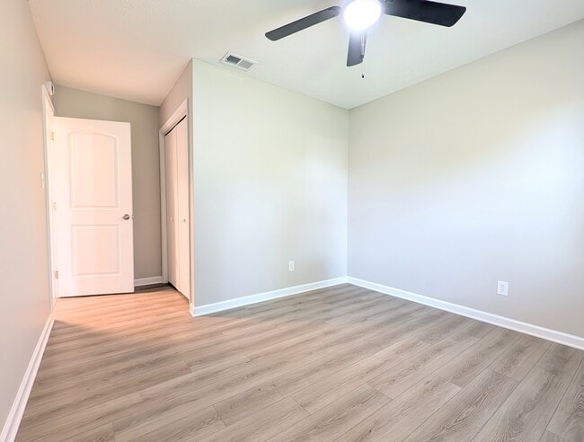 Building Photo - 185 Moss Creek Dr