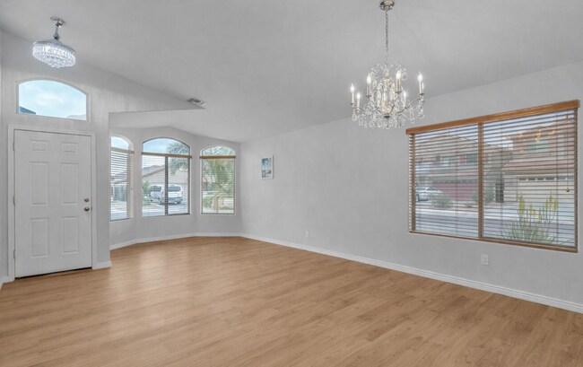 Building Photo - 1767 E Nancy Ave