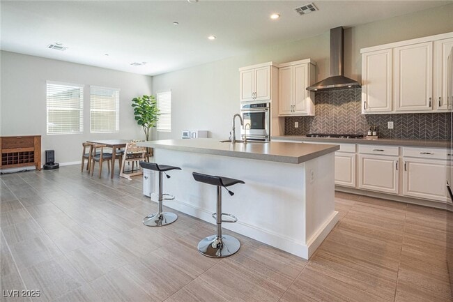 Building Photo - 832 Canonbury St