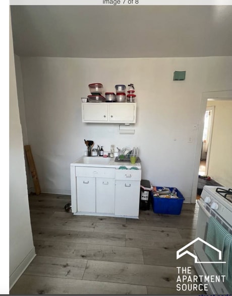 Building Photo - 2106 W Thomas St