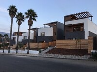 Building Photo - 689 Stoneridge Dr