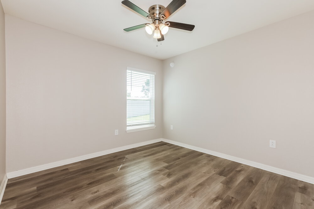 Building Photo - 6784 Hanworth Ln