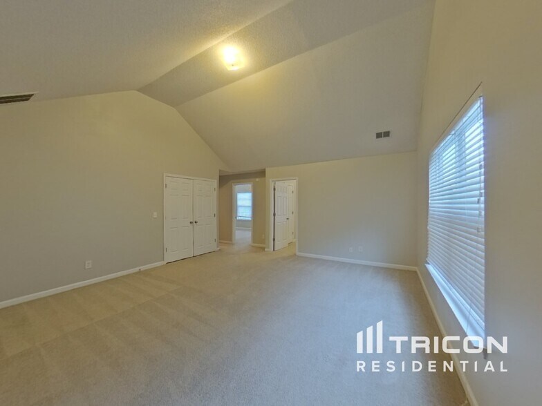 Building Photo - 5781 Little River Rd