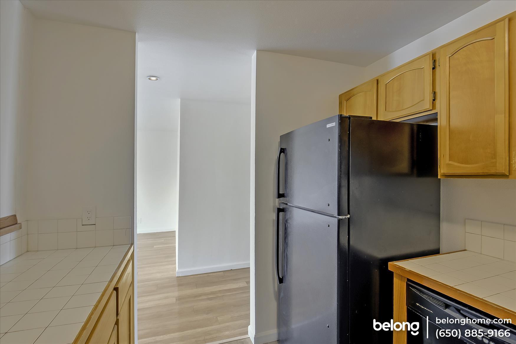 Building Photo - 1475 Hawes St