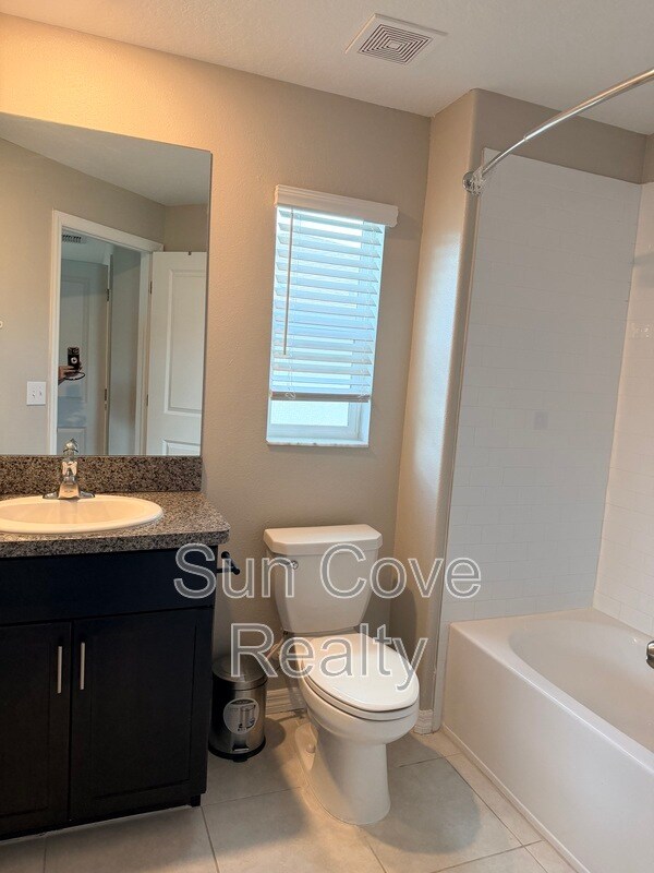 Building Photo - 10454 Shady Preserve Dr