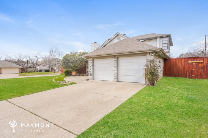 Building Photo - 6406 Mercedes Dr