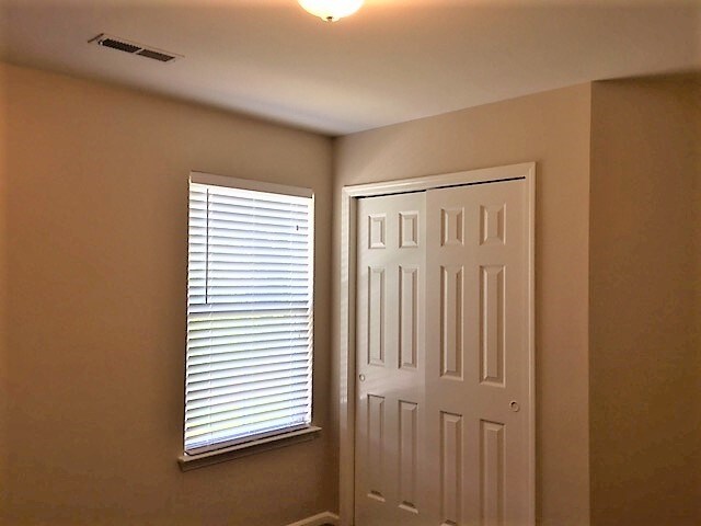 Building Photo - 108 Alumni Ct