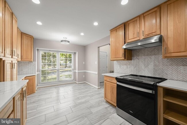 Building Photo - 25 Tivoli Lake Ct