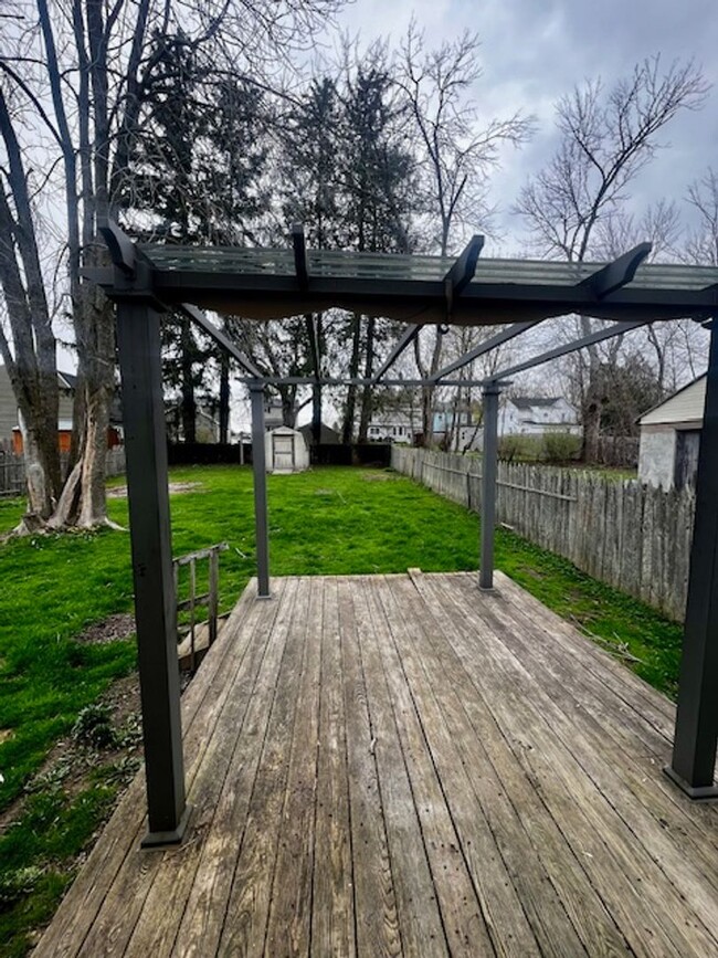 Building Photo - Single Family Home - 2 Beds, 1 Bath- Baldw...