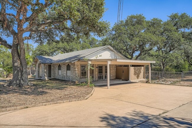 Building Photo - Ranch Style Home For Lease on Huge Lot in ...