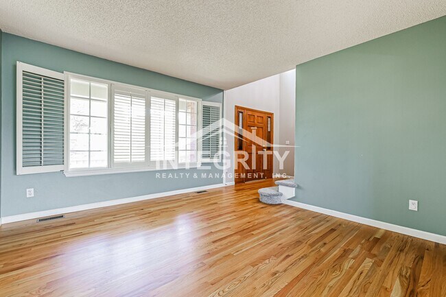Building Photo - 11536 Briarwood Ln