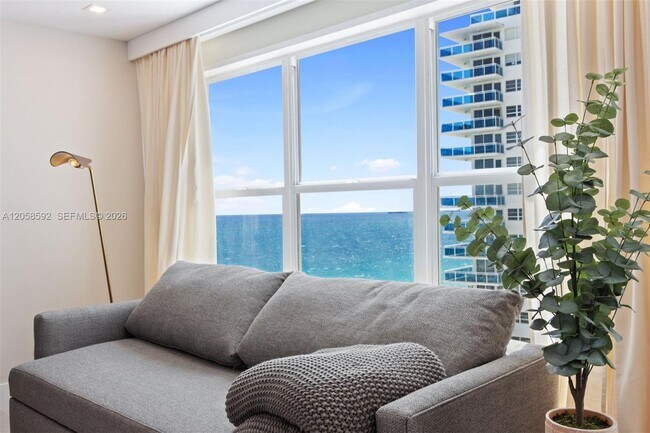 Building Photo - 3500 Galt Ocean Dr