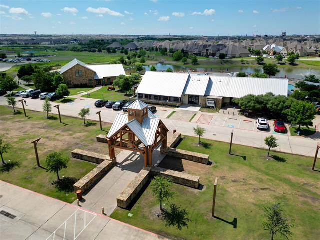 Building Photo - 525 Overton Ave