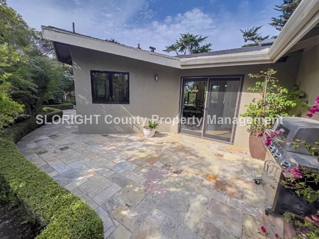 Building Photo - LEASE PENDING - Beautiful 2 Bed, 2 Bath Pismo Beach Home