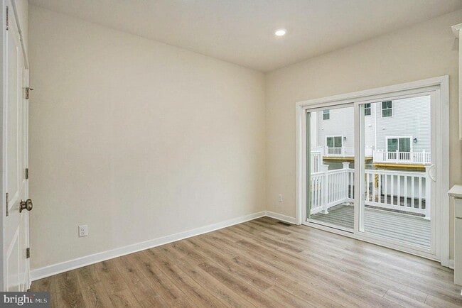 Building Photo - 708 Platinum Dr