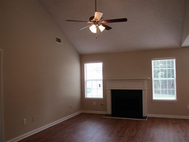 Building Photo - 2921 Knoll View Pl