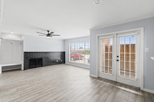 Building Photo - 14600 Fonmeadow Dr