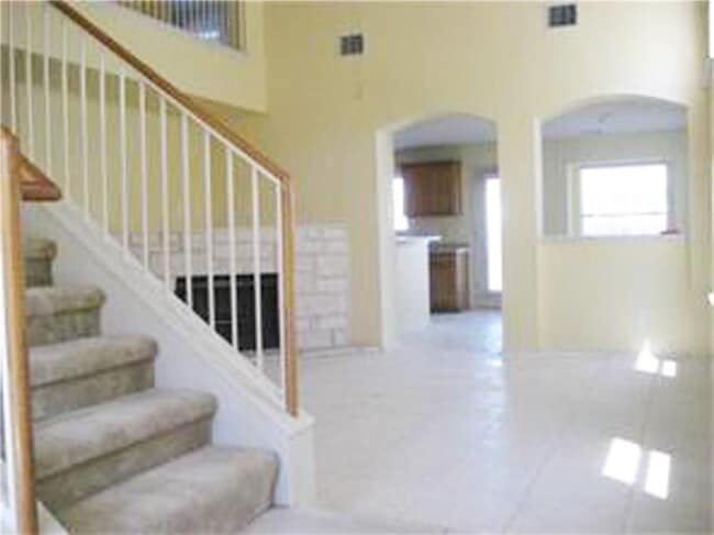 Building Photo - 2804 Turtle River Dr