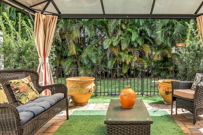 Building Photo - 228 Lake Monterey Cir