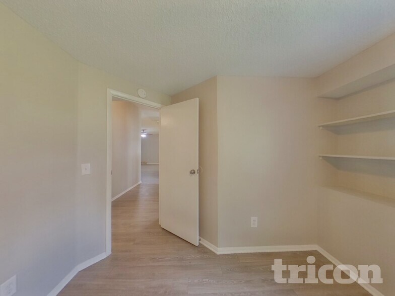 Building Photo - 1288 Bear Run Blvd