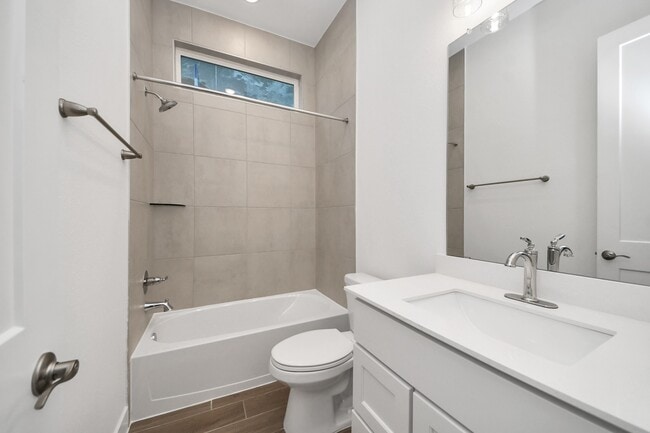 Building Photo - 25026 Midnight Willow Dr