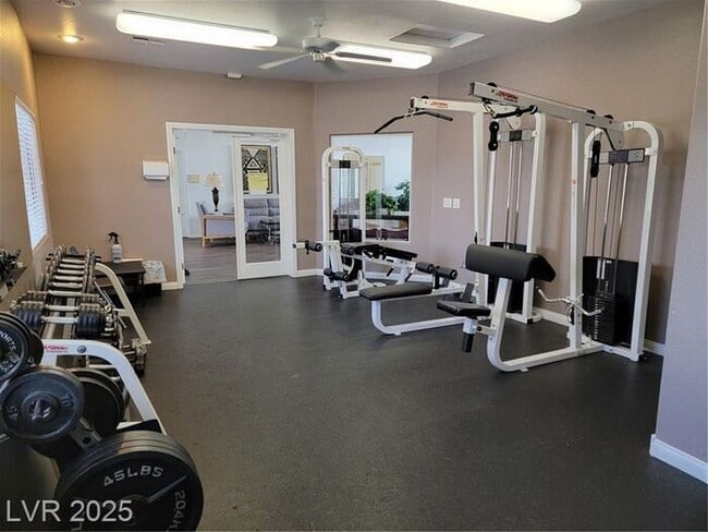 Building Photo - MISSION RIDGE SECOND-FLOOR CONDO!!