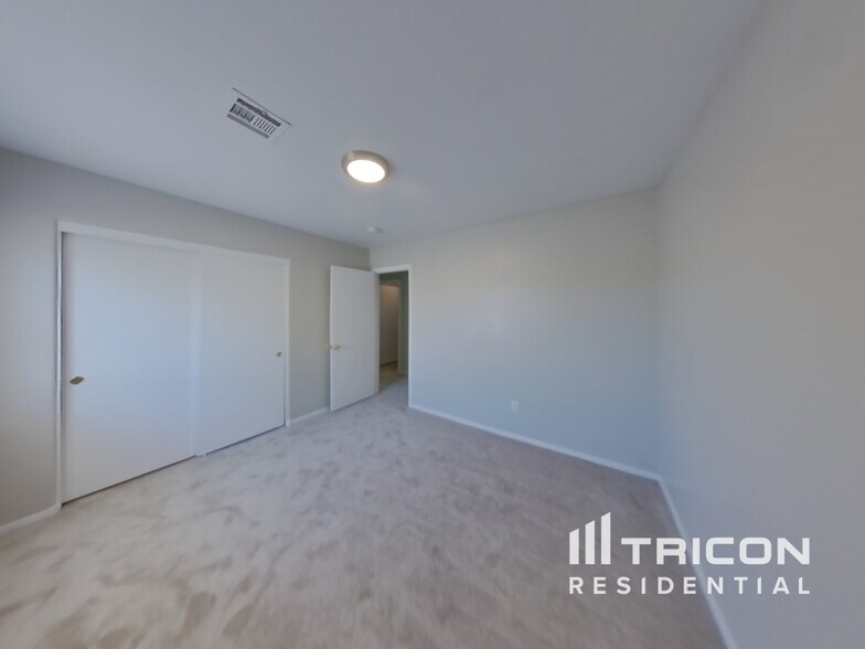Building Photo - 6225 Grizzly Gorge St