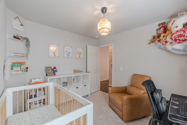Building Photo - 26106 Halwell Mnr Ln