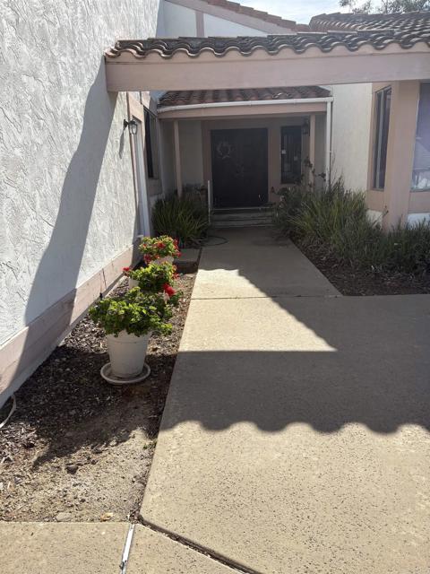 Building Photo - 4193 Rueda Dr