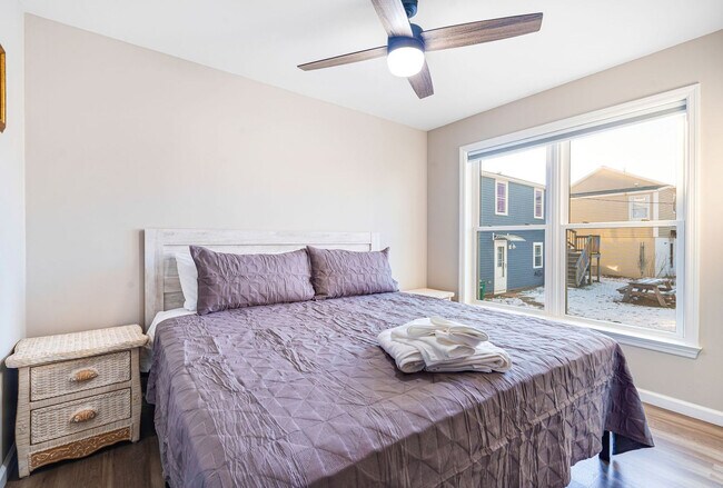 Building Photo - 12 Epping Ave