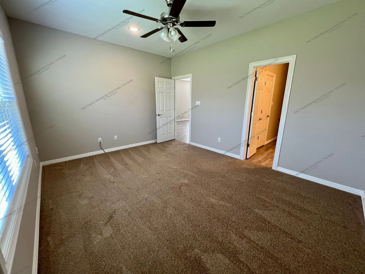Building Photo - 9809 Mylea Cir