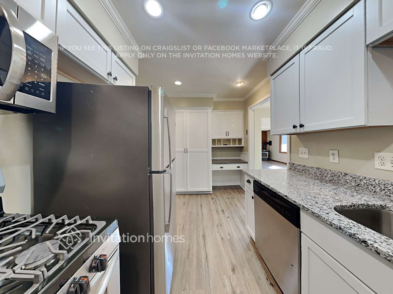 Building Photo - 600 57th Ave NE