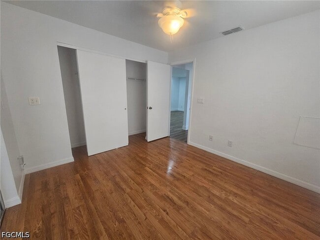 Building Photo - 5989 Hillyer Ct