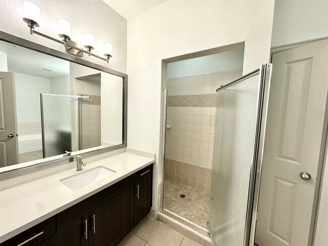 Building Photo - 2222 Smith St