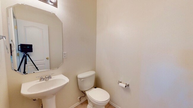 Building Photo - Nice location. 3 Br. 2.5 Ba, 2 CG