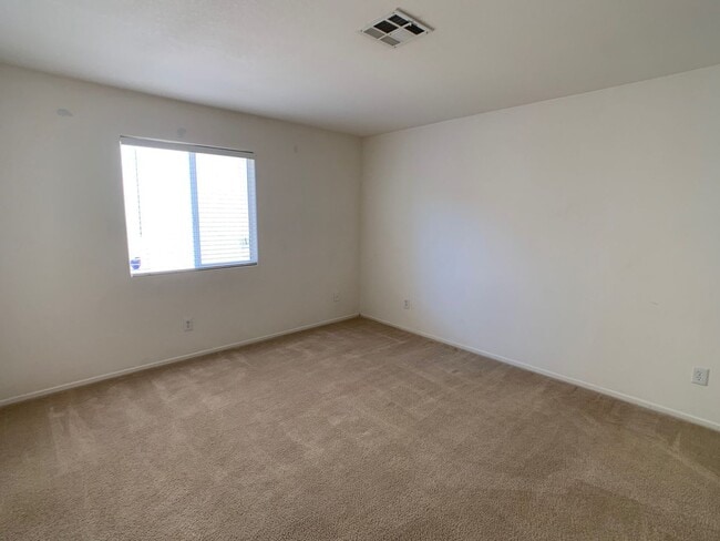 Building Photo - Single Story 2 bedroom 2 bath Home in Summ...