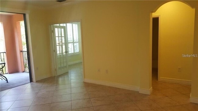 Building Photo - 2705 Via Murano