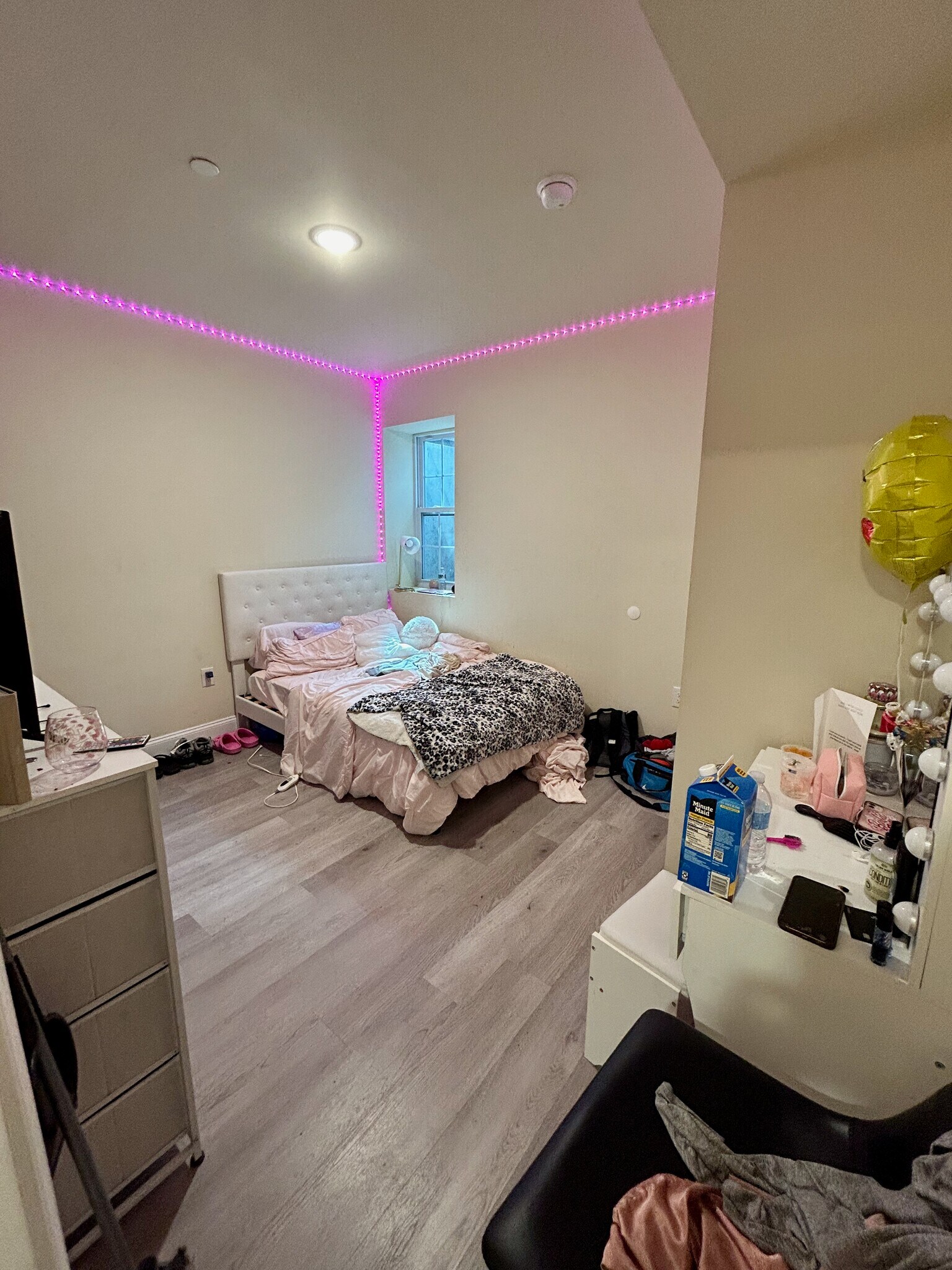 bedroom - 1626 N Willington St