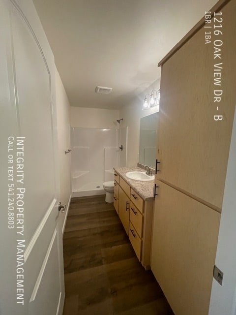 Building Photo - 1216 Oak View Dr