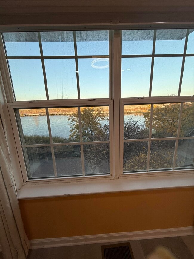 Building Photo - 76 Lyon Ct