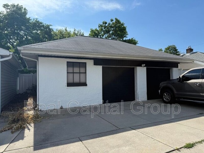 Building Photo - 2965 Jerauld Ave