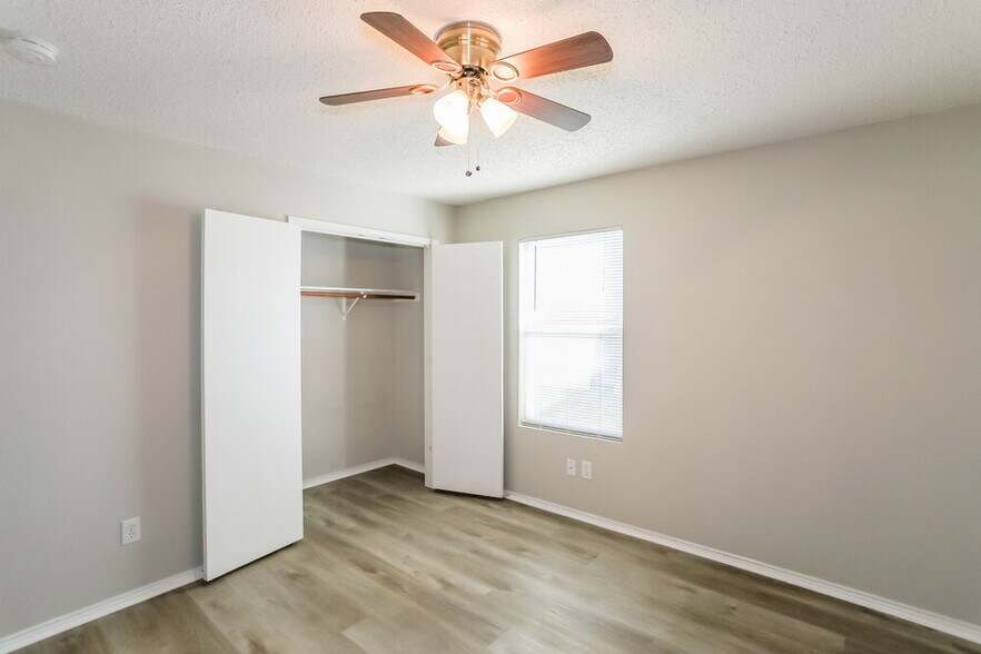 Building Photo - 541 Magdalen Ave