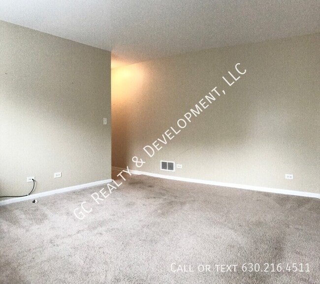 Building Photo - 2105 W Concord Ln