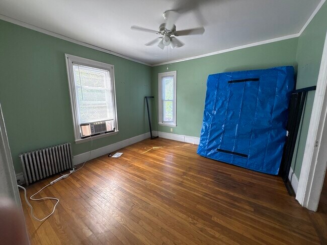 Building Photo - 412 Putnam Ave