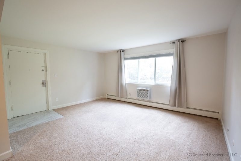 Building Photo - 803 Plate St