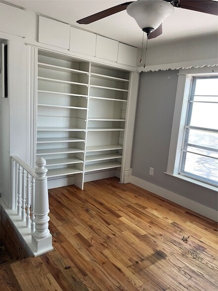 Building Photo - 402 S Pearl St